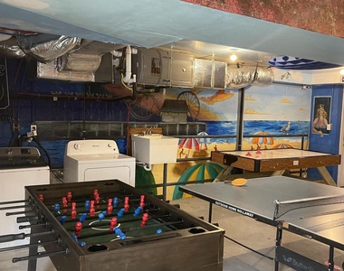 241 Hiering Avenue - Photo Thumbnail 25