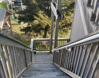 241 Hiering Avenue - Photo Thumbnail 2