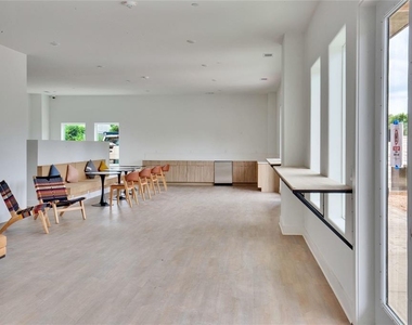 4802 S Congress Ave - Photo Thumbnail 23
