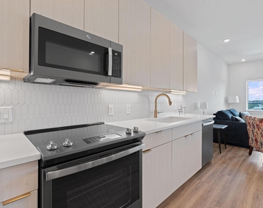 4802 S Congress Ave - Photo Thumbnail 14
