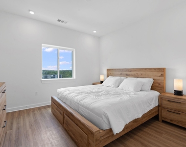 4802 S Congress Ave - Photo Thumbnail 18