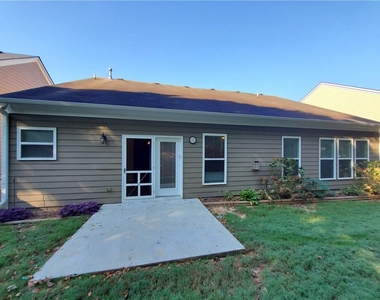 1005 Westmoreland Lane - Photo Thumbnail 21