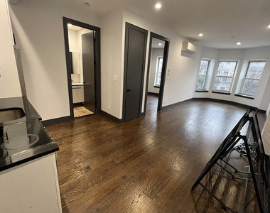 2109 Regent Place - Photo Thumbnail 12