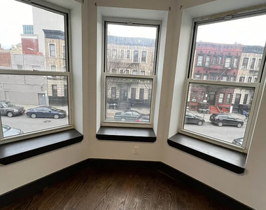 2109 Regent Place - Photo Thumbnail 7