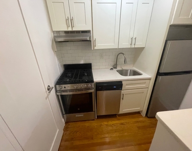 75-5 113th Street - Photo Thumbnail 3