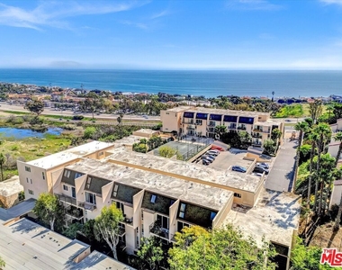 23901 Civic Center Way - Photo Thumbnail 10