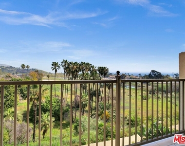 23901 Civic Center Way - Photo Thumbnail 2