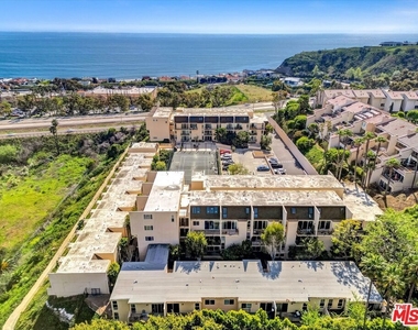23901 Civic Center Way - Photo Thumbnail 9