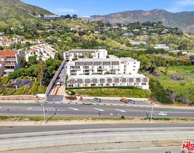 23901 Civic Center Way - Photo Thumbnail 6