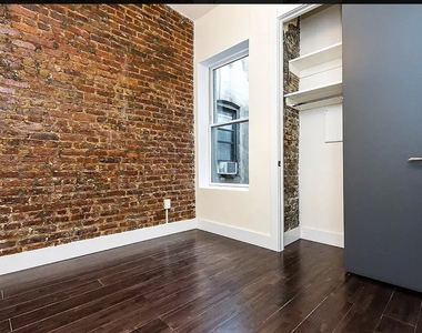18-68 Madison Street - Photo Thumbnail 3