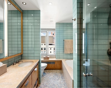 188 E 64th St - Photo Thumbnail 10