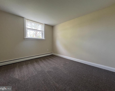 804 Vaughn Road - Photo Thumbnail 7