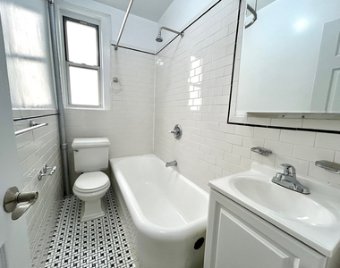 West 13th Street - Photo Thumbnail 5