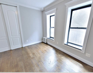 East 100th Street - Photo Thumbnail 3