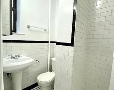 East 80th Street - Photo Thumbnail 6