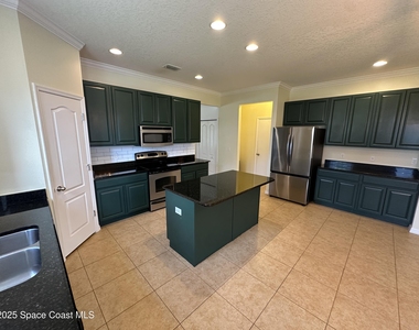 3995 Aria Drive - Photo Thumbnail 5