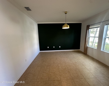 3995 Aria Drive - Photo Thumbnail 3