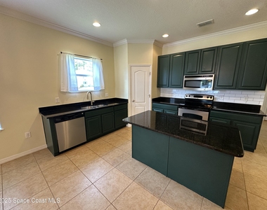 3995 Aria Drive - Photo Thumbnail 6