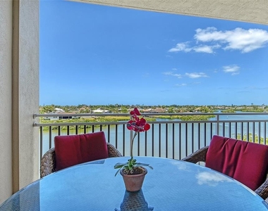 5100 Jessie Harbor Drive - Photo Thumbnail 7