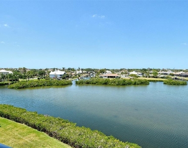 5100 Jessie Harbor Drive - Photo Thumbnail 9