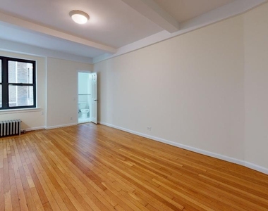 850 Amsterdam Avenue - Photo Thumbnail 1