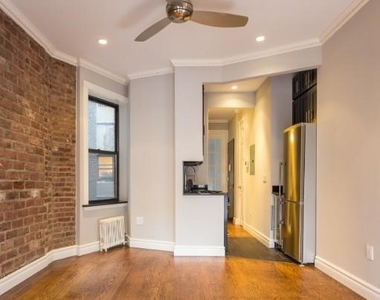 309 East 8th Street - Photo Thumbnail 0