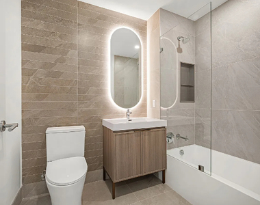 20 Rockwell Place - Photo Thumbnail 3