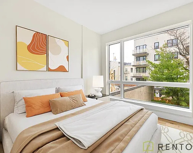 30 Richardson Street - Photo Thumbnail 2