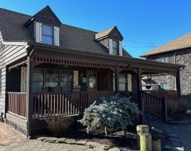 11 3rd Avenue - Photo Thumbnail 2