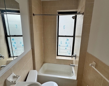 Magaw Place - Photo Thumbnail 4