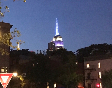 E 14th St Union Sq/EV - Photo Thumbnail 4