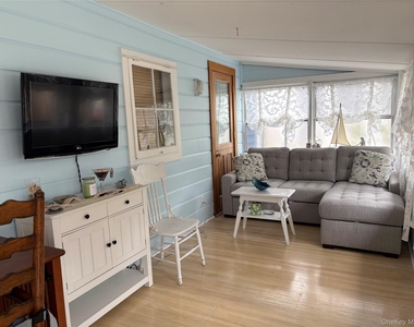 177 Wilmot - Photo Thumbnail 4