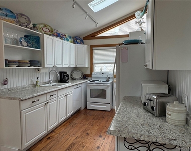177 Wilmot - Photo Thumbnail 1