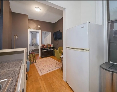 423 E 81st Street - Photo Thumbnail 9