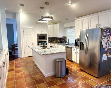 1904 Chasewood Dr - Photo Thumbnail 2
