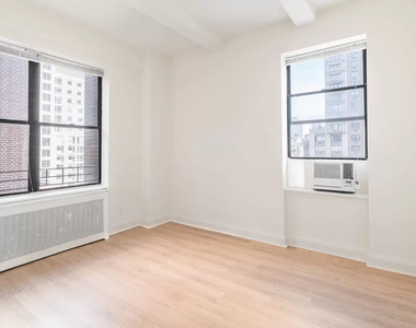 West 71st Street - Photo Thumbnail 2