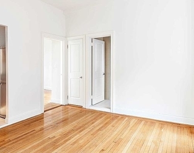 West 71st Street - Photo Thumbnail 2