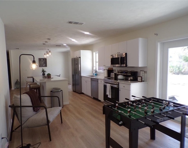 1148 Salina Avenue - Photo Thumbnail 14