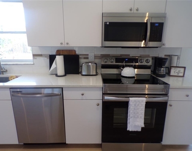 1148 Salina Avenue - Photo Thumbnail 3