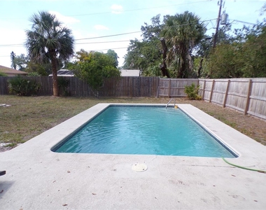 1148 Salina Avenue - Photo Thumbnail 7