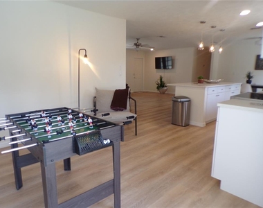1148 Salina Avenue - Photo Thumbnail 4