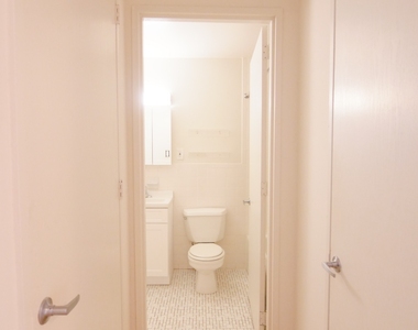 105 Lexington Avenue - Photo Thumbnail 3