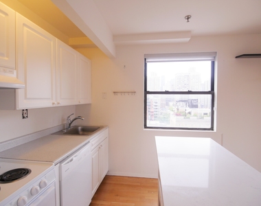 105 Lexington Avenue - Photo Thumbnail 10