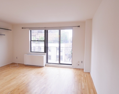 105 Lexington Avenue - Photo Thumbnail 5