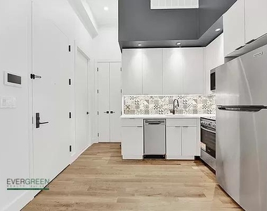 917 Broadway - Photo Thumbnail 0