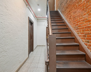 167 East 33rd Street - Photo Thumbnail 4
