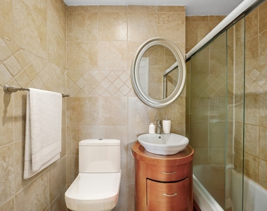 167 East 33rd Street - Photo Thumbnail 3