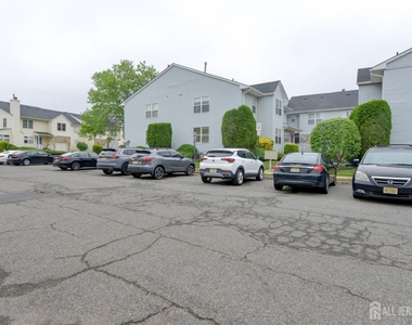 144 Keswick Drive - Photo Thumbnail 21