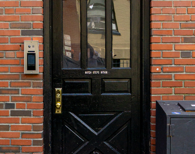 240 West 20th Street - Photo Thumbnail 13