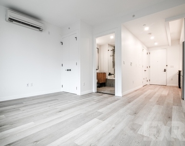 957 Atlantic Avenue - Photo Thumbnail 2